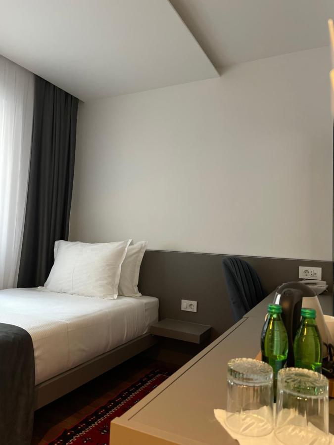 Etnomania Boutique Hotel Prisztina Zewnętrze zdjęcie